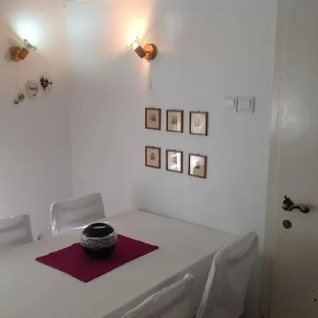 Ferienhaus In Mit Grossem Garten Σπίτι διακοπών *